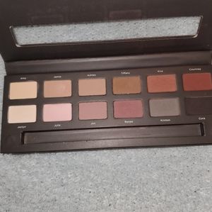 Eyeshadow palette